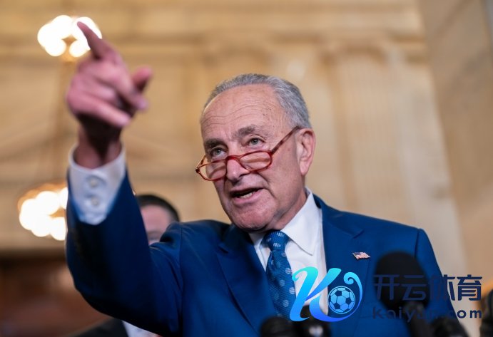 特朗普说干戈快终昭彰,防长说刚运转,民主党炮轰